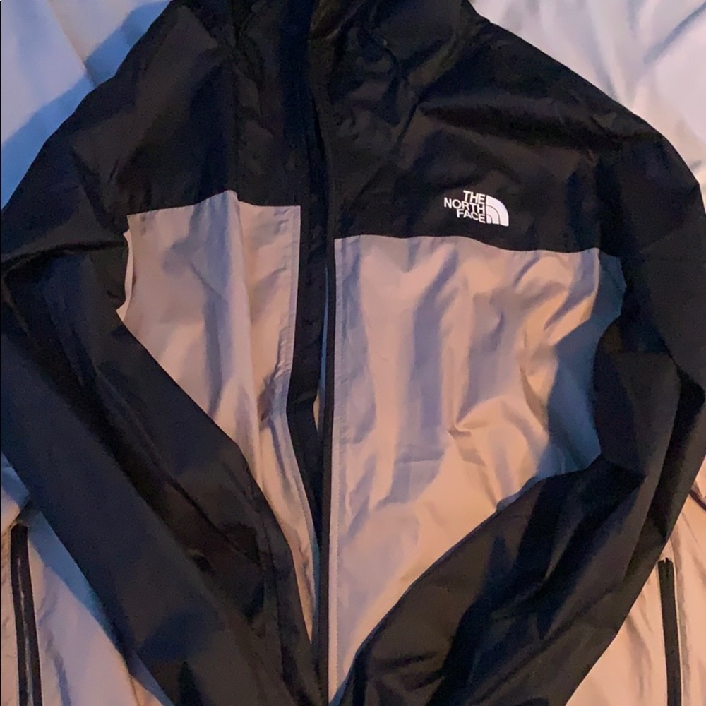 XXL north face windbreaker